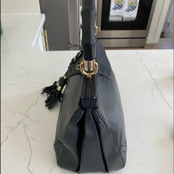 Black Gucci Bamboo Handle Purse - Picture 4 of 15